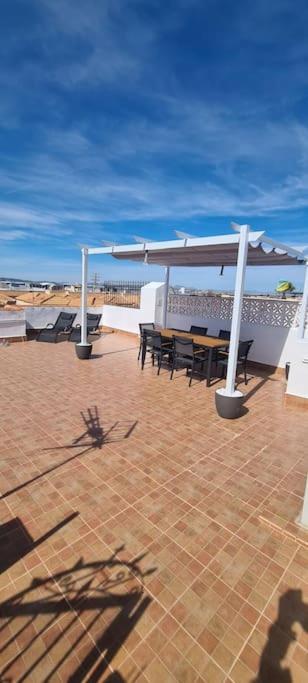 Bungalow Avec Piscine Torrevieja Exterior photo